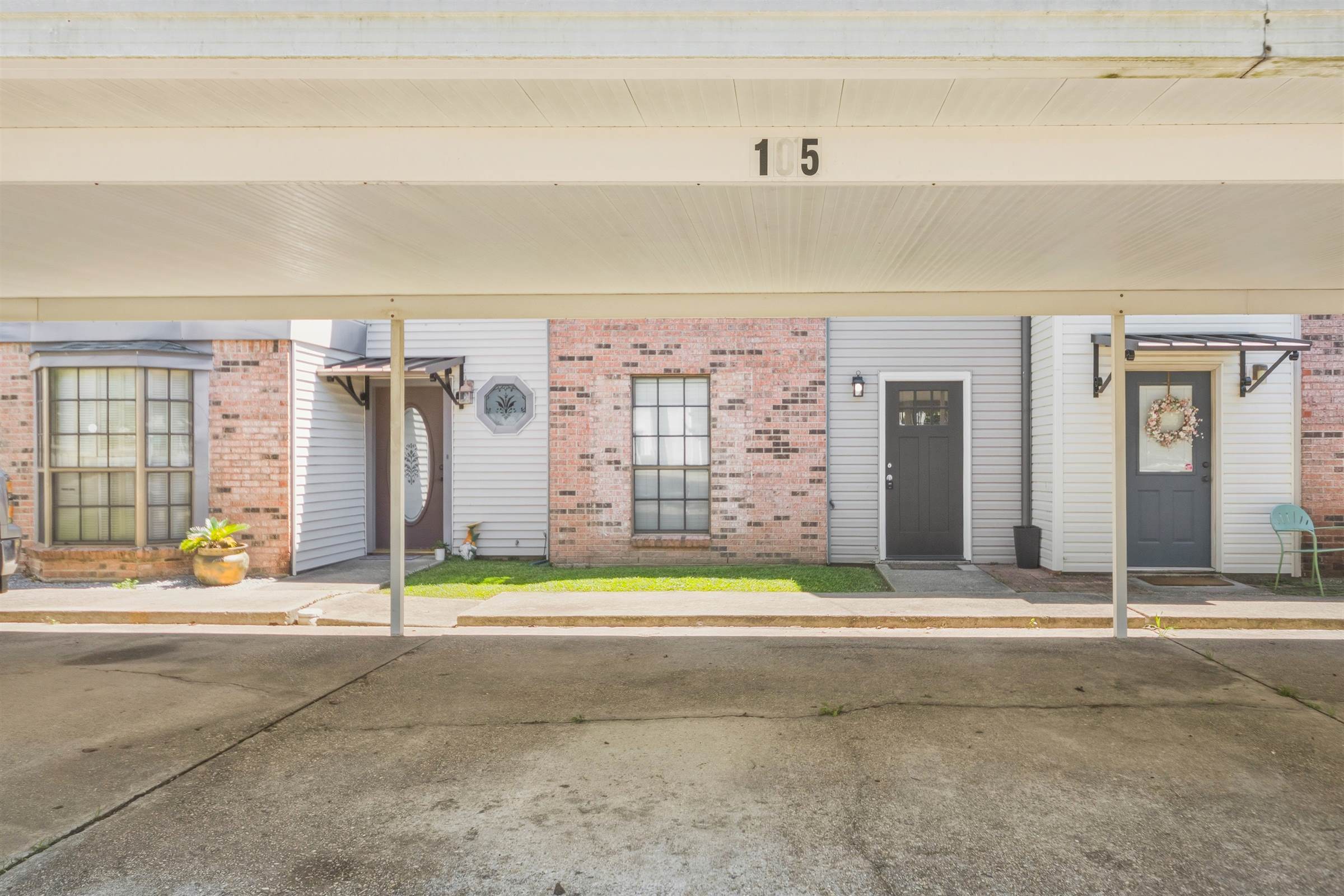 105 Steiner Rd., Lafayette, LA 70508