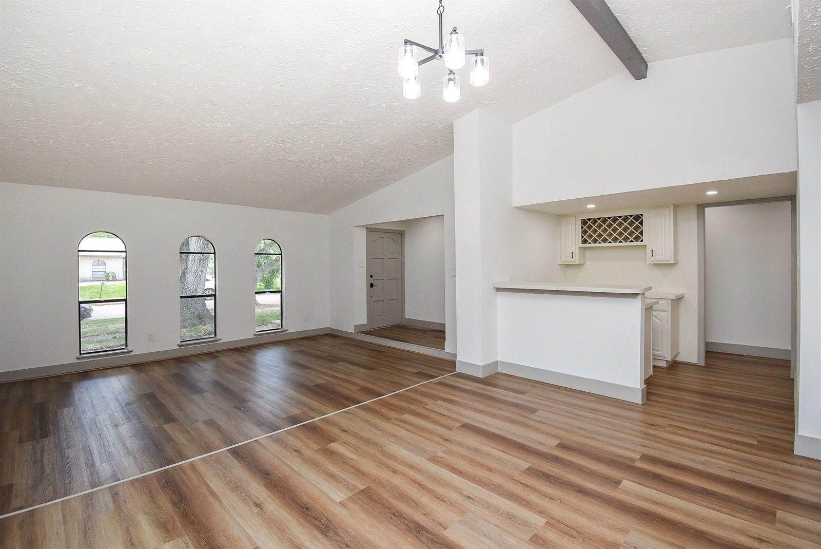 2110 Quail Valley East Drive, Missouri City, TX 77459
