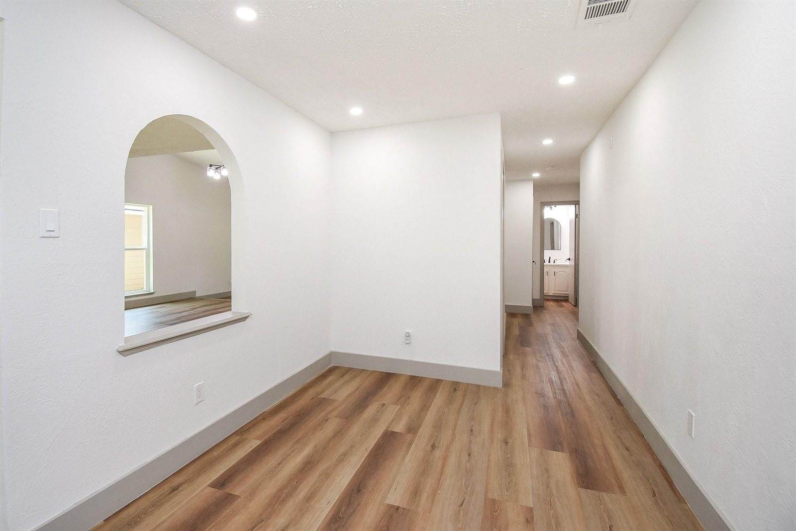2110 Quail Valley East Drive, Missouri City, TX 77459