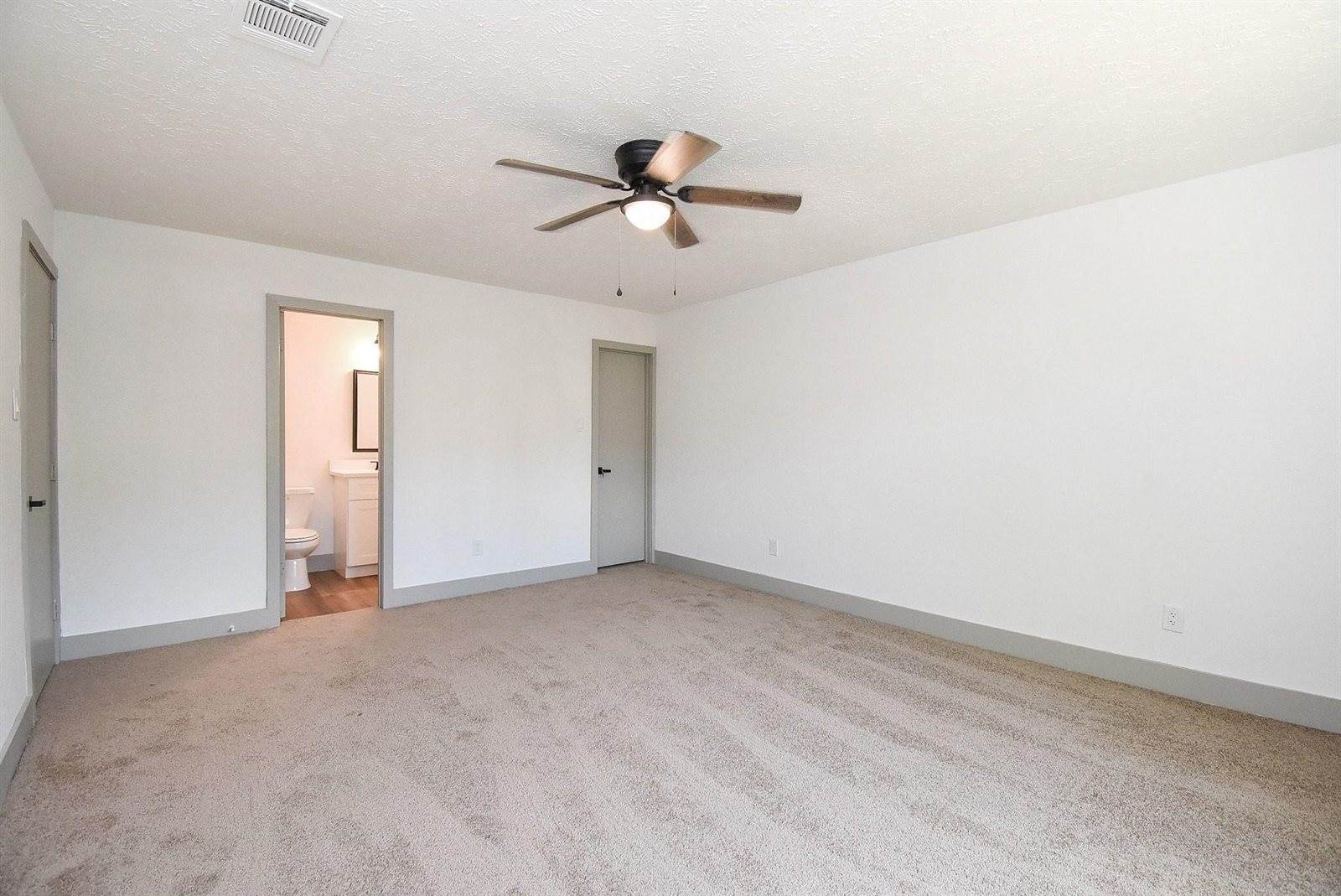 2110 Quail Valley East Drive, Missouri City, TX 77459