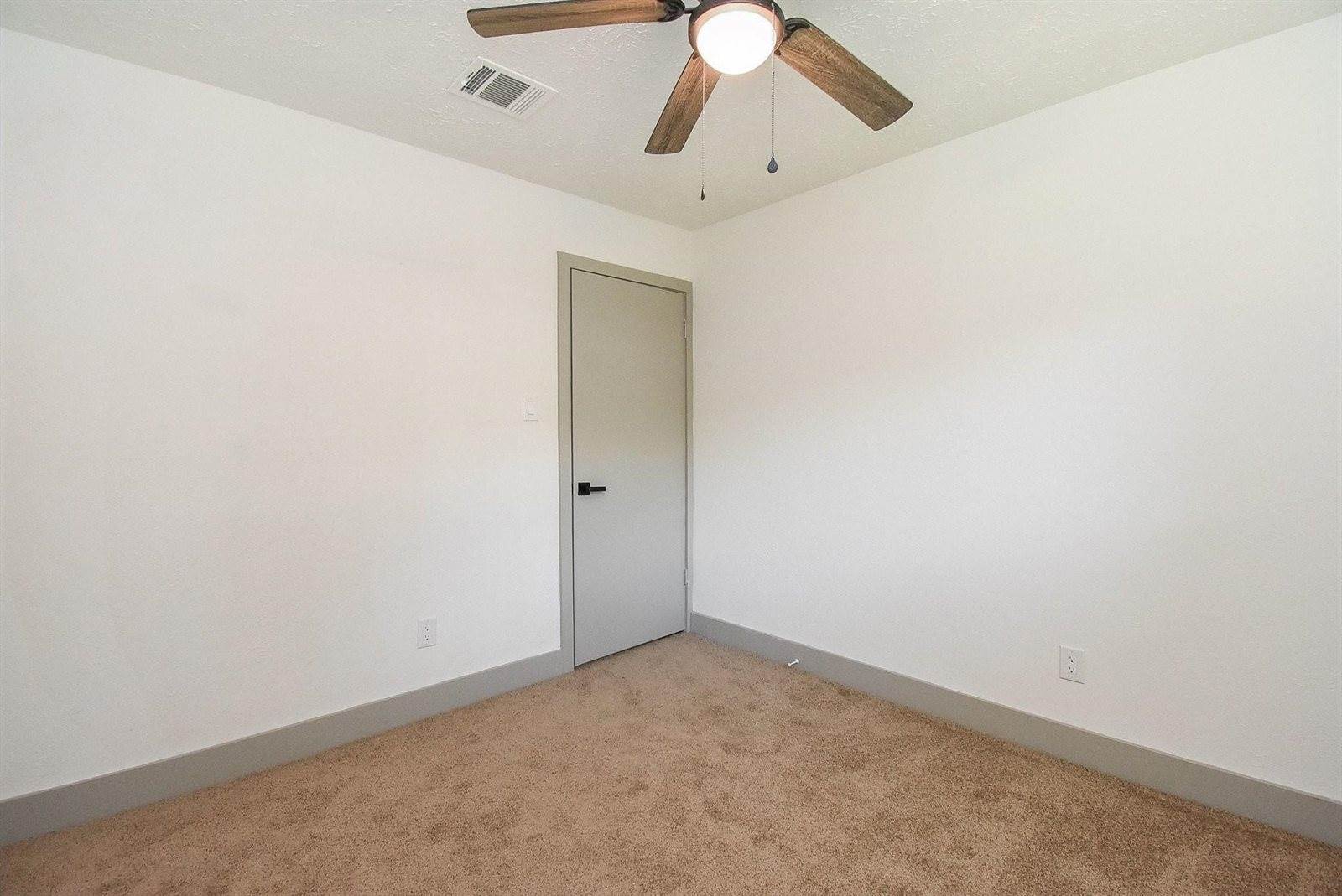 2110 Quail Valley East Drive, Missouri City, TX 77459