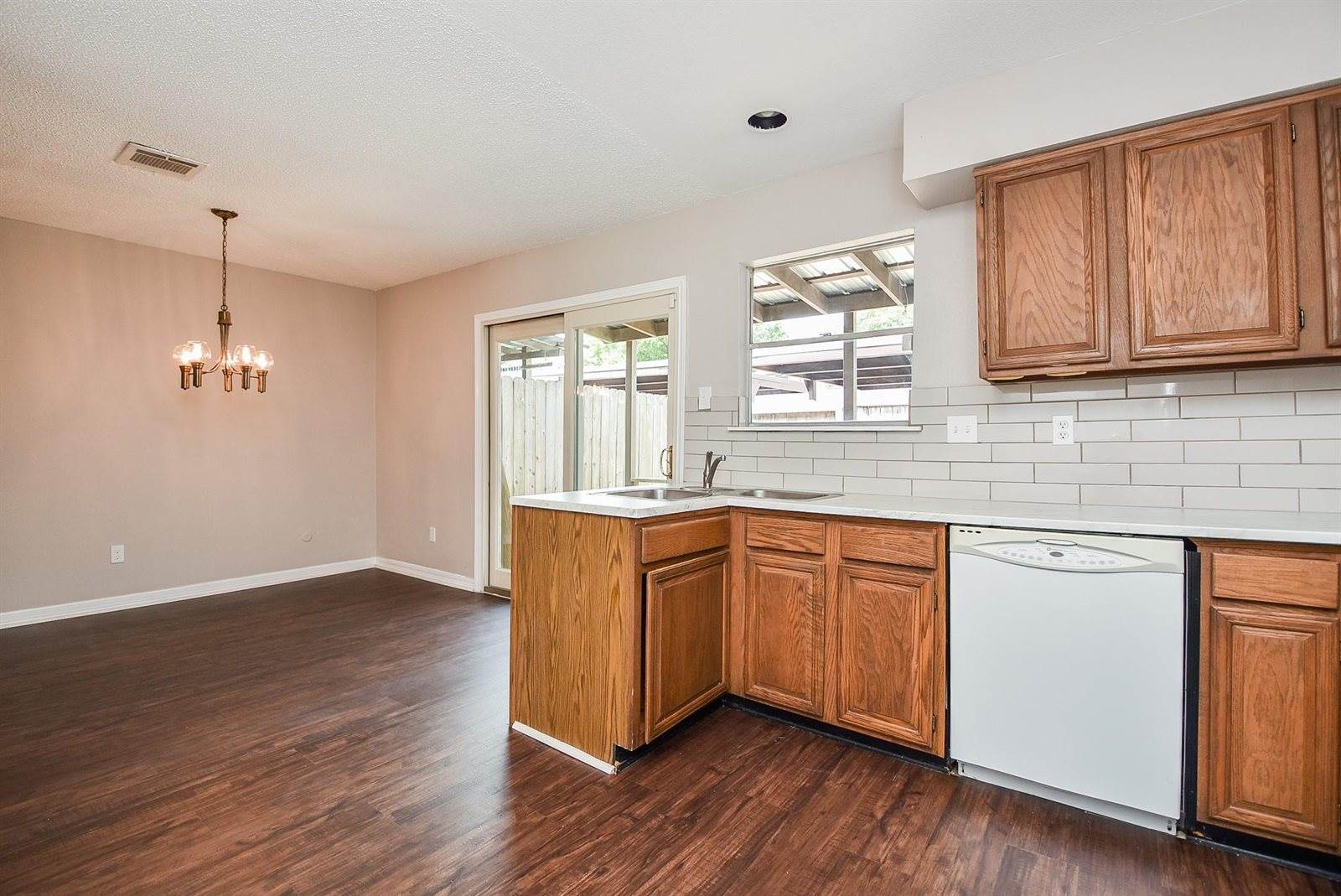 5809 Village Forest Court, Houston, TX 77092