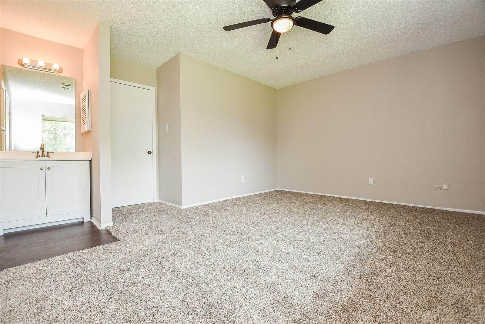5809 Village Forest Court, Houston, TX 77092