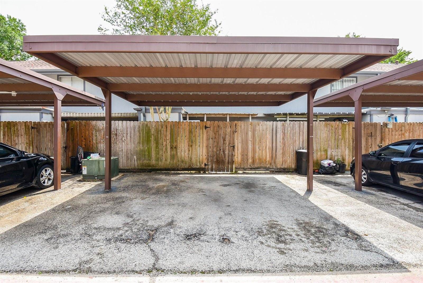 5809 Village Forest Court, Houston, TX 77092