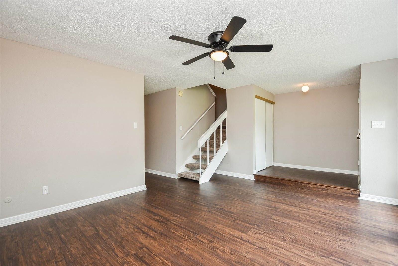 5809 Village Forest Court, Houston, TX 77092