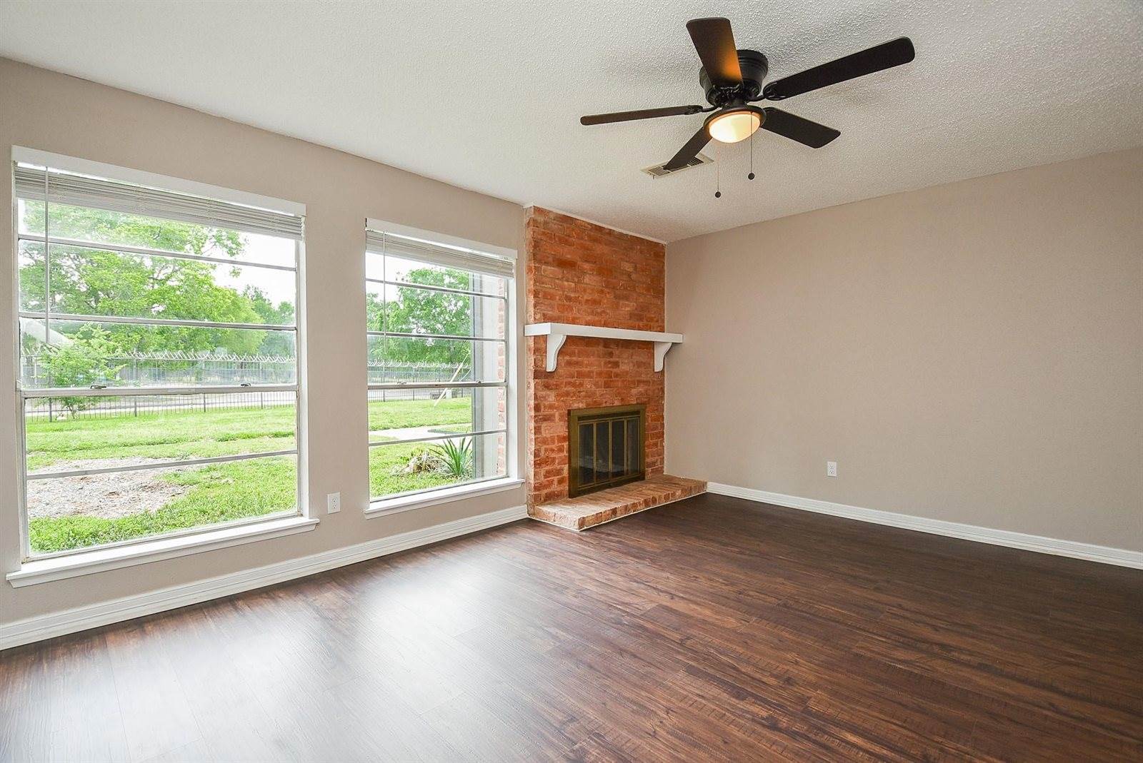 5809 Village Forest Court, Houston, TX 77092