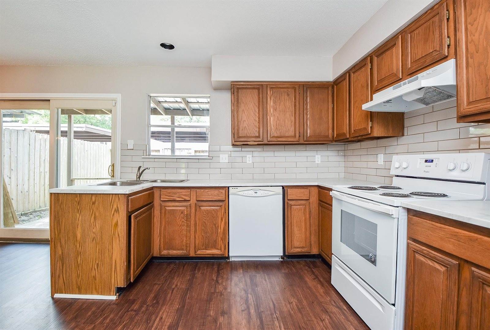 5809 Village Forest Court, Houston, TX 77092