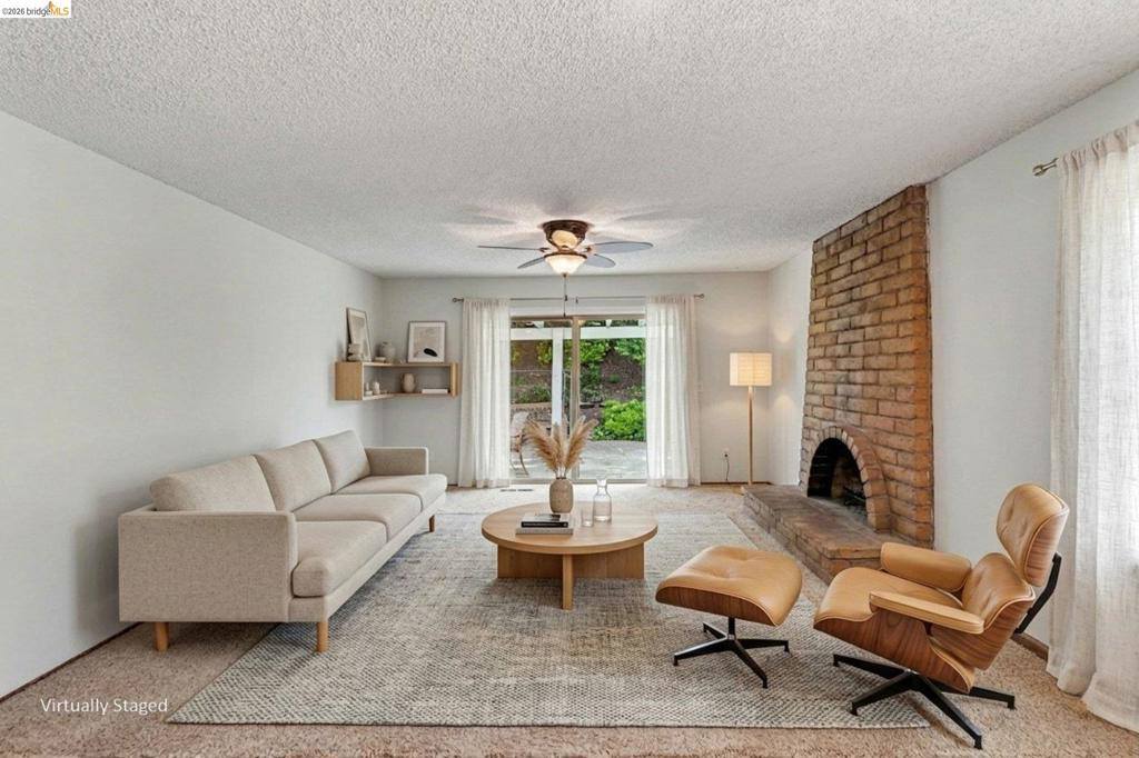 325 Hillsdale Dr, Pittsburg, CA 94565