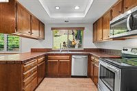 325 Hillsdale Dr, Pittsburg, CA 94565