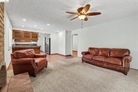 325 Hillsdale Dr, Pittsburg, CA 94565