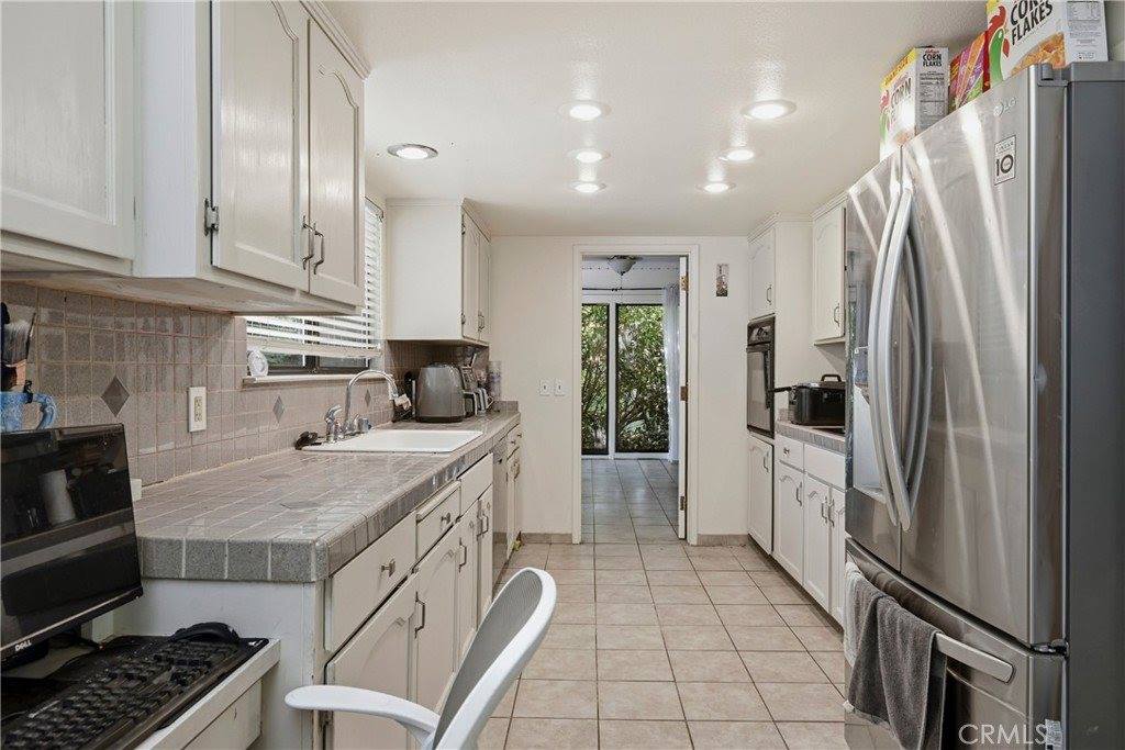 18670 Maple Leaf Court, Hidden Valley Lake, CA 95467