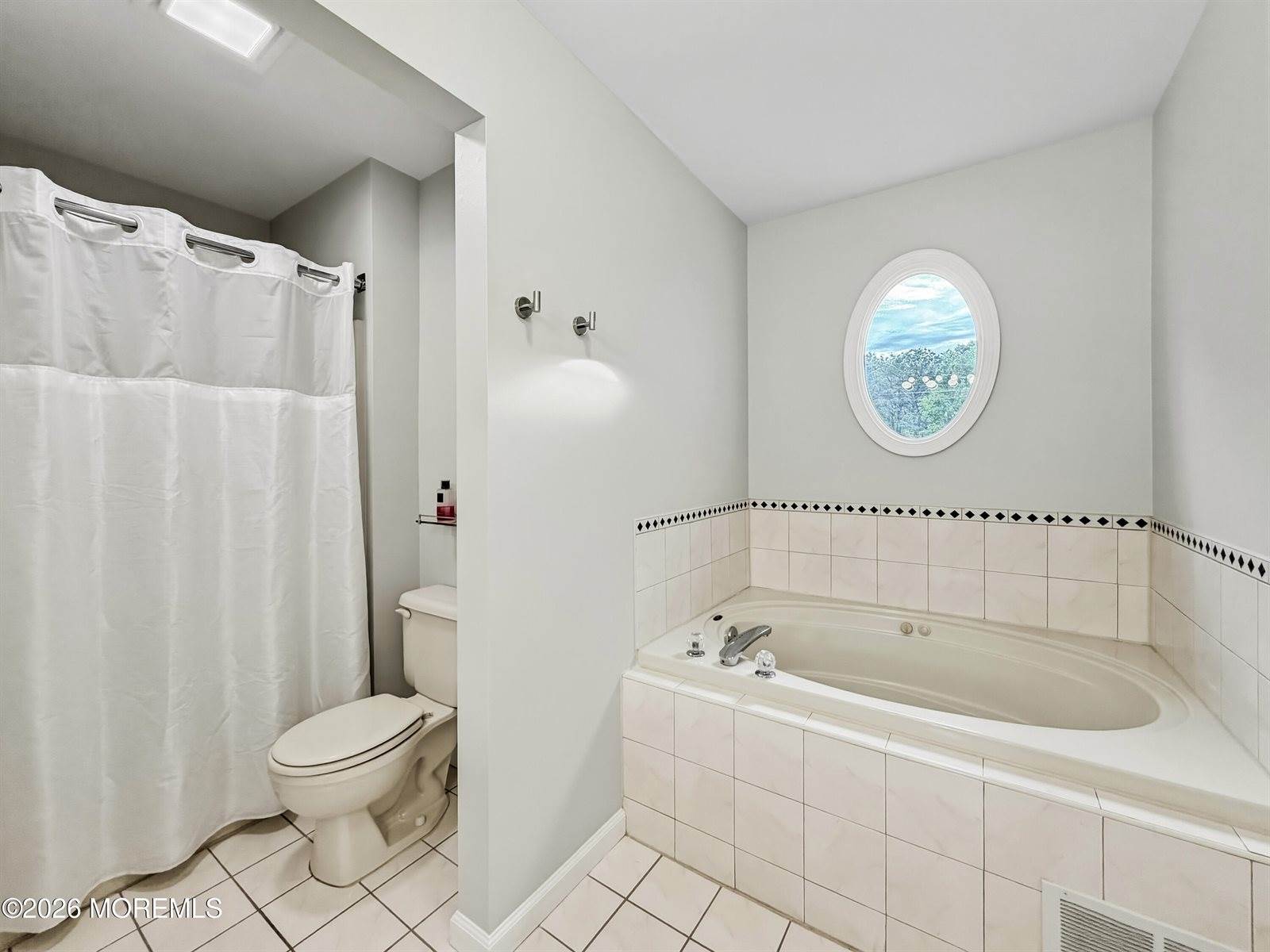 323 Frank Applegate Road, Jackson, NJ 08527