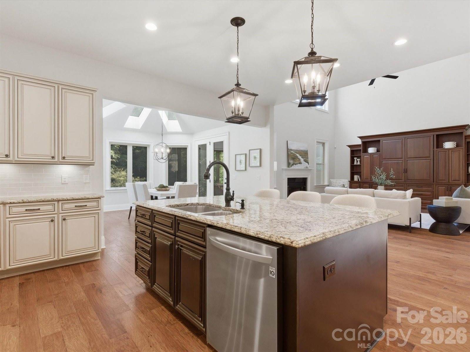 1126 Bromley Drive, Matthews, NC 28104
