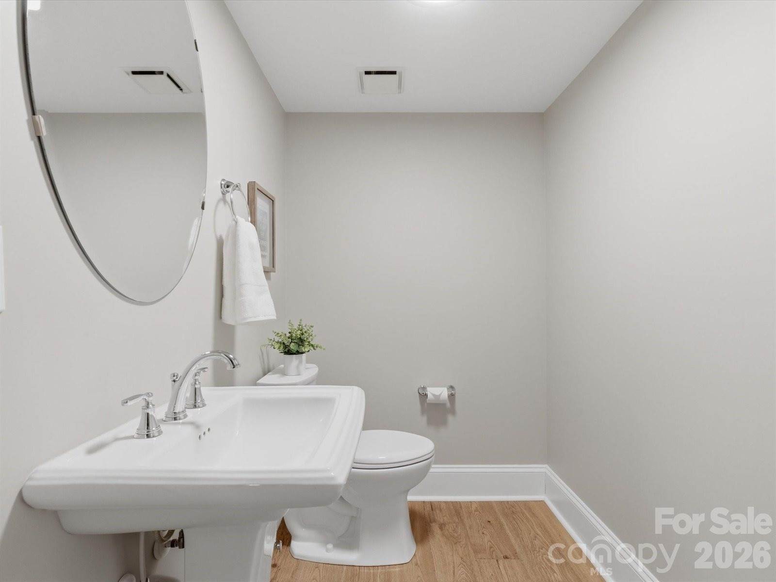 1126 Bromley Drive, Matthews, NC 28104