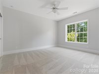 1126 Bromley Drive, Matthews, NC 28104