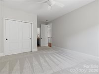 1126 Bromley Drive, Matthews, NC 28104