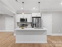 1126 Bromley Drive, Matthews, NC 28104