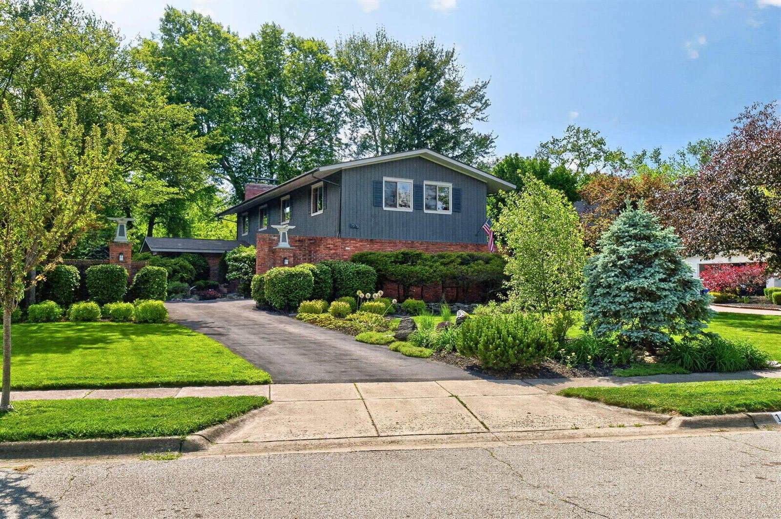 1915 Brandywine Drive, Columbus, OH 43220