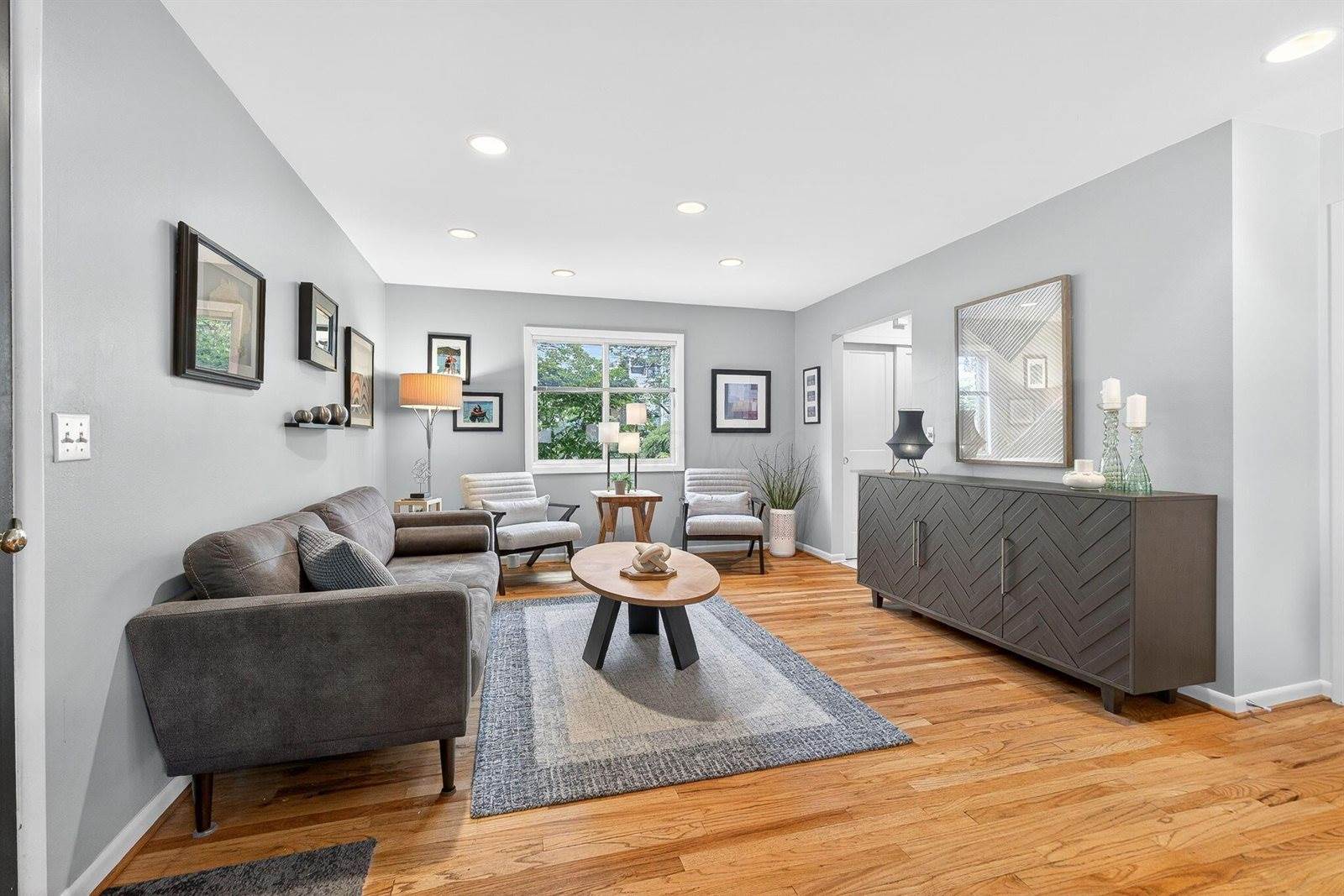 1915 Brandywine Drive, Columbus, OH 43220