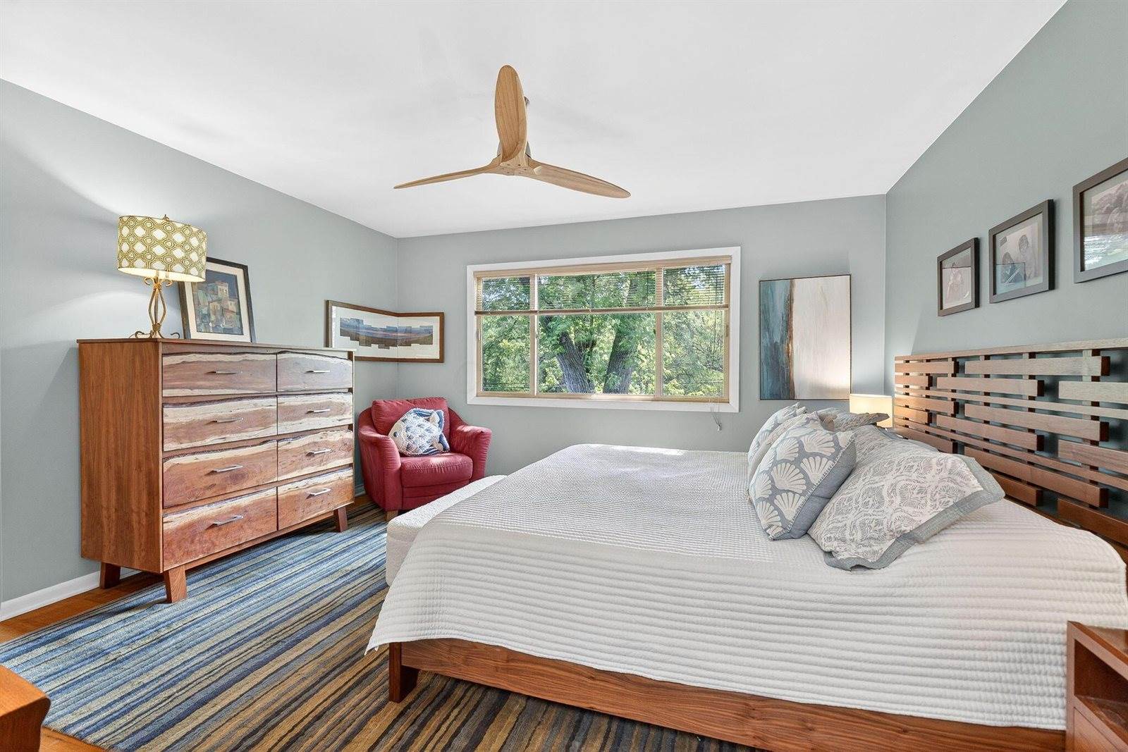 1915 Brandywine Drive, Columbus, OH 43220