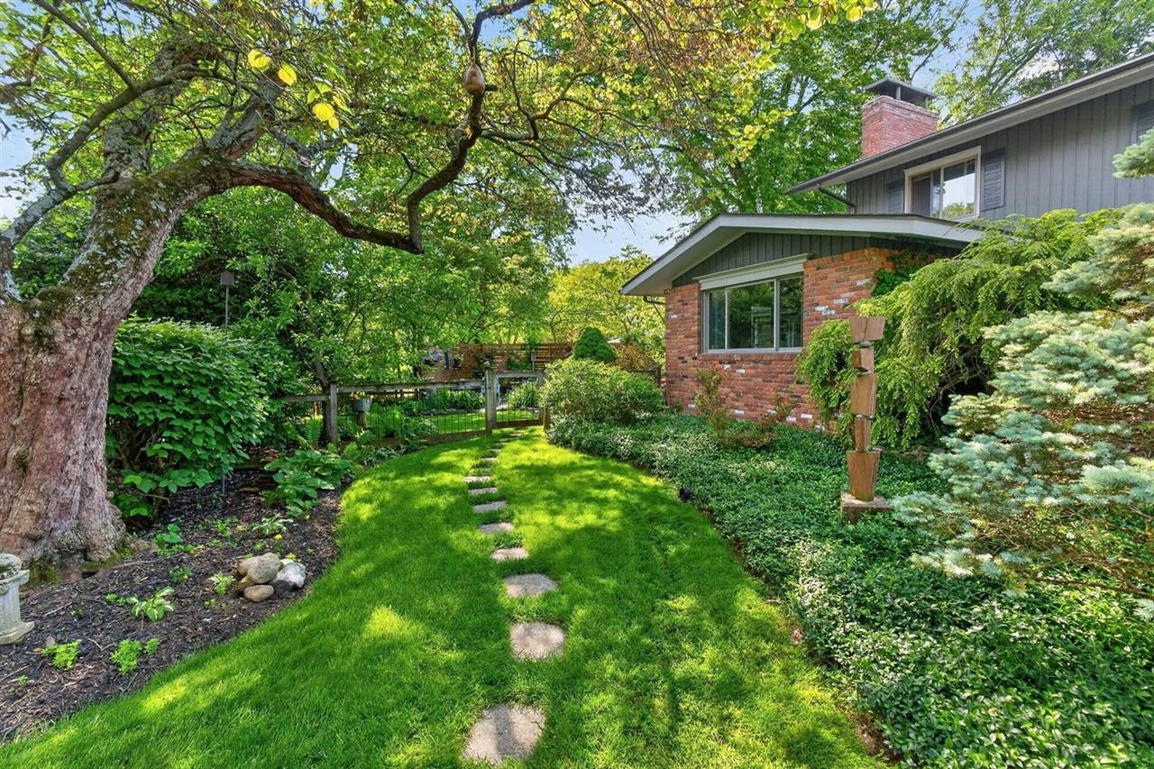 1915 Brandywine Drive, Columbus, OH 43220