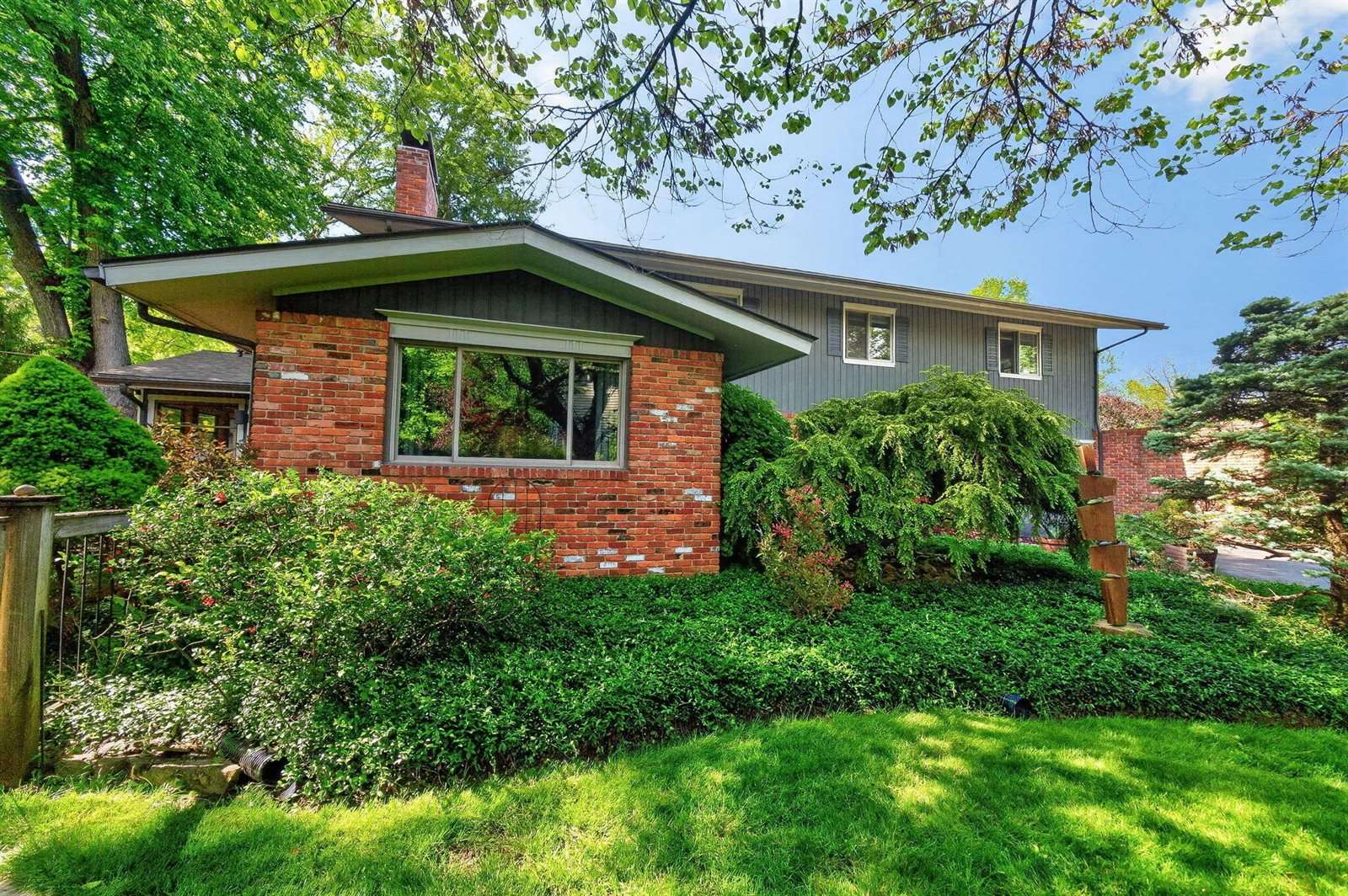 1915 Brandywine Drive, Columbus, OH 43220