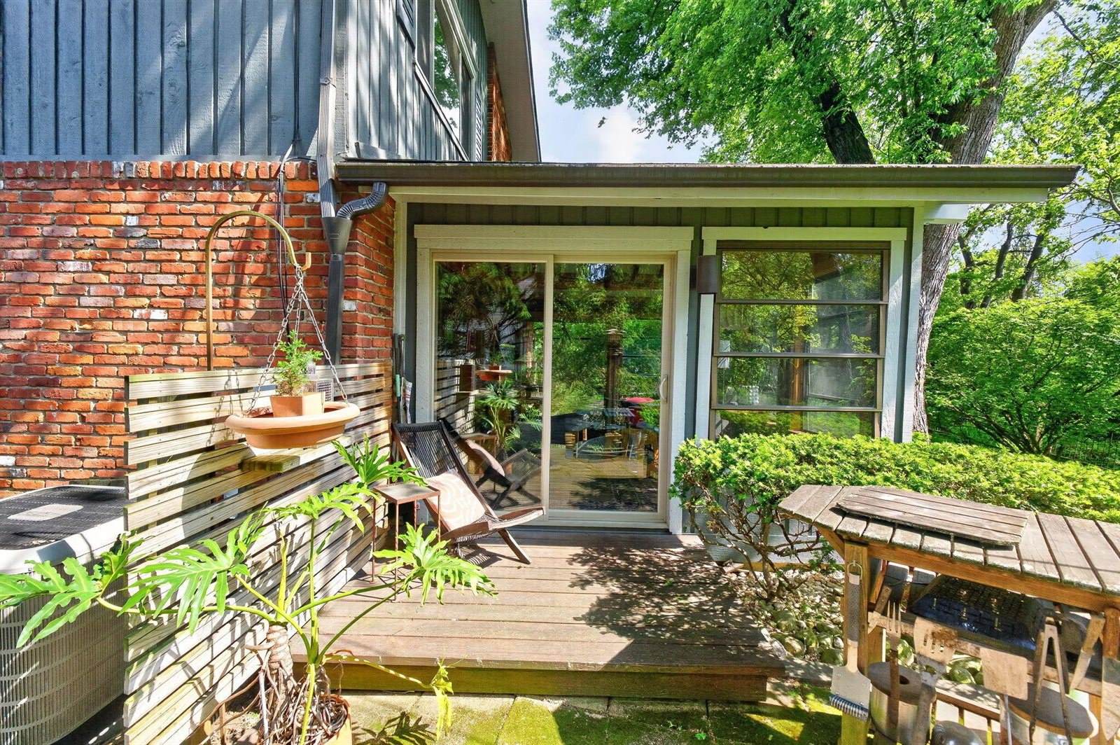 1915 Brandywine Drive, Columbus, OH 43220