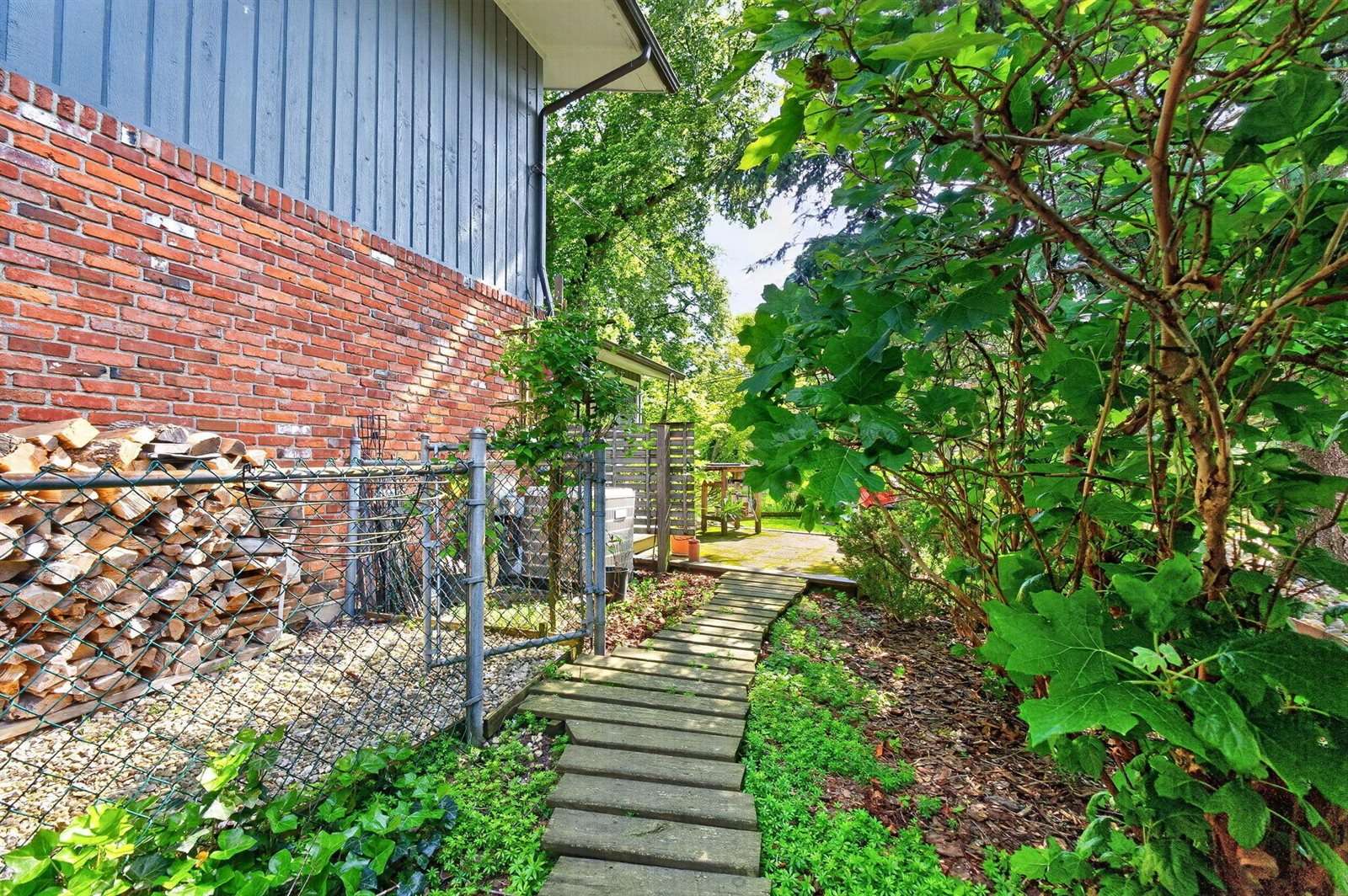 1915 Brandywine Drive, Columbus, OH 43220