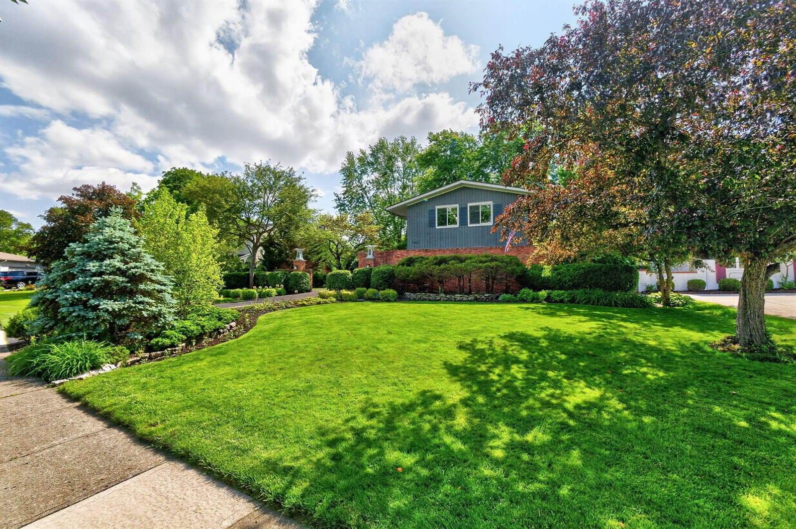 1915 Brandywine Drive, Columbus, OH 43220