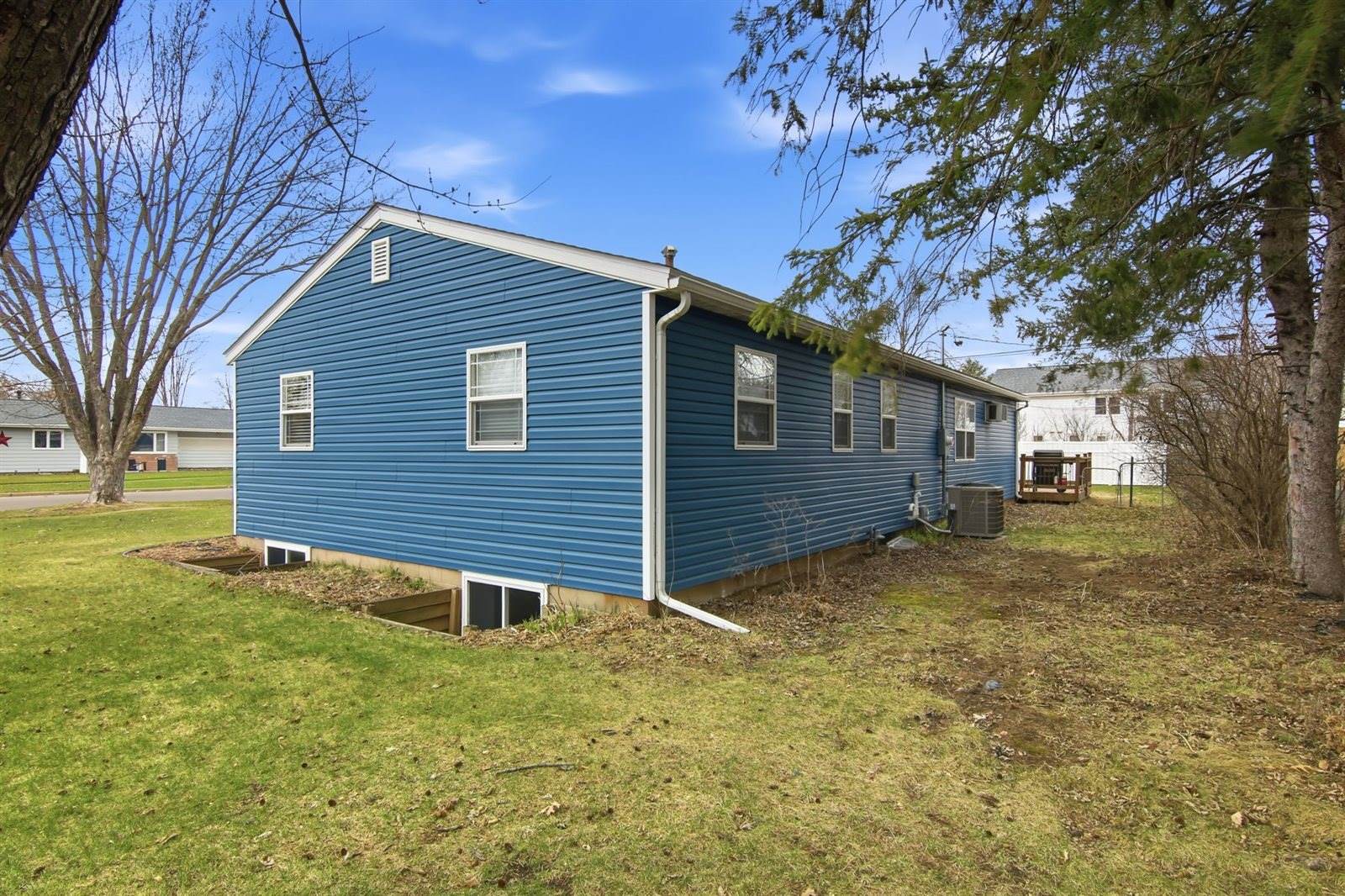 211 11th Street West, Altoona, WI 54720