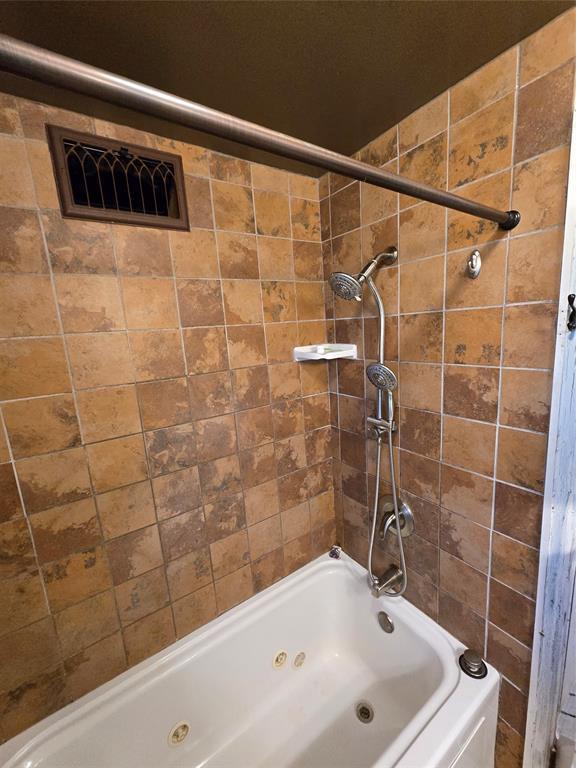 17 Grand Avenue, Neillsville, WI 54456