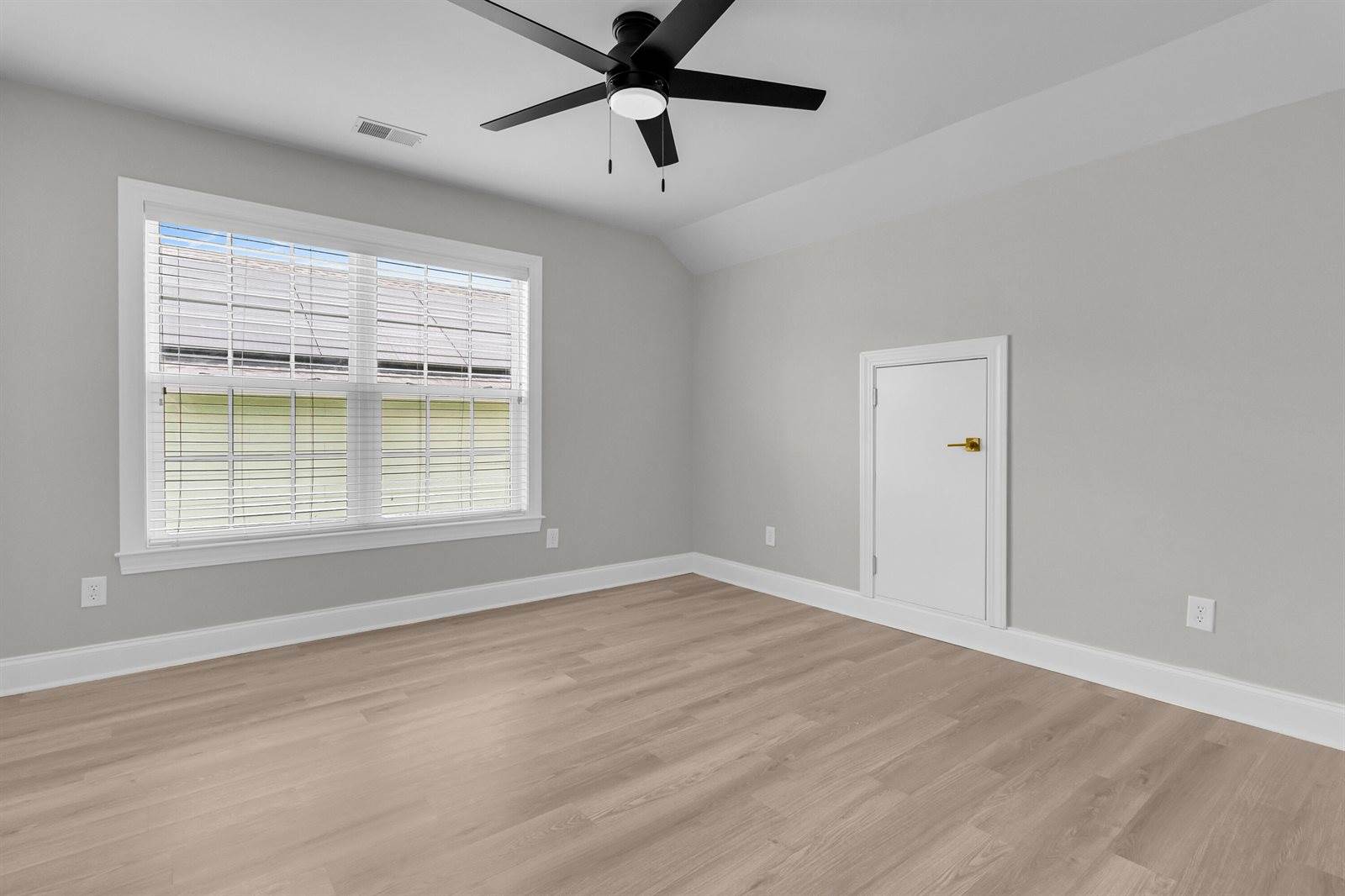 112 Brightwood Drive, Huger, SC 29450