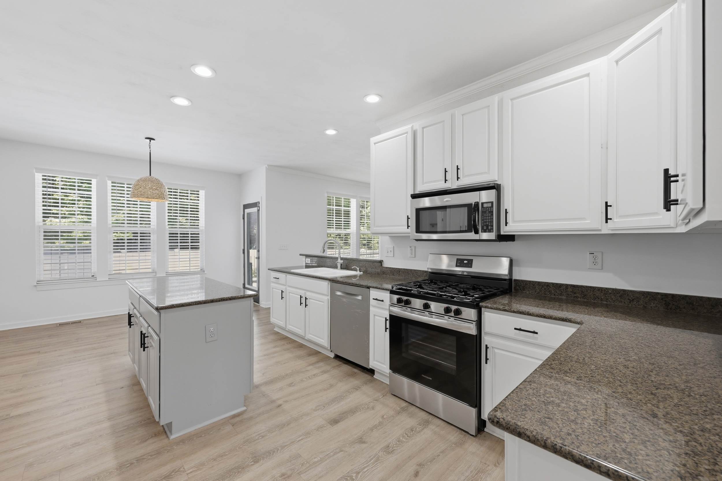 1016 Sullivan Ln., Chesapeake, VA 23322