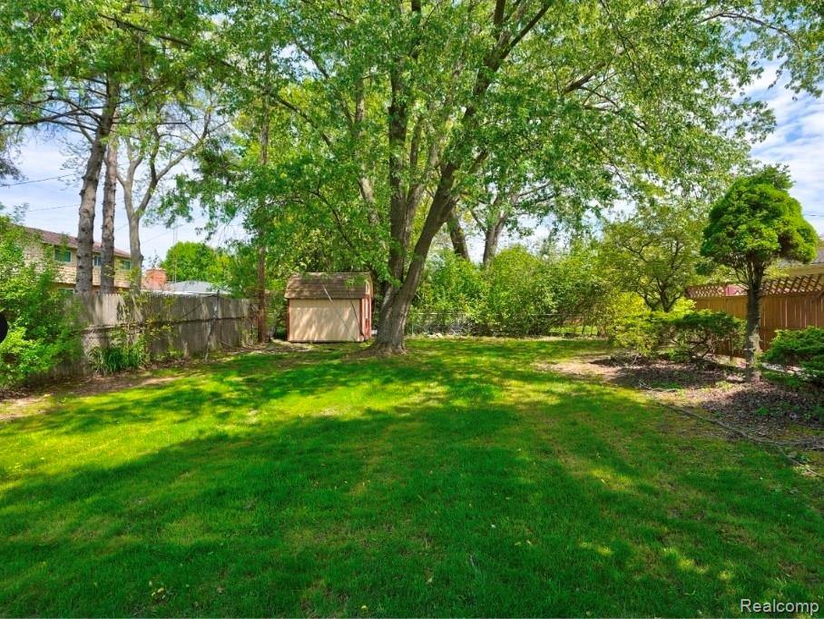 1321 Wagon Wheel Lane, GrandBlancCharterTownship_Genesee, MI 48439