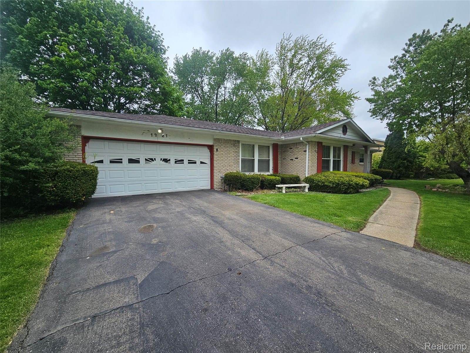 1321 Wagon Wheel Lane, GrandBlancCharterTownship_Genesee, MI 48439