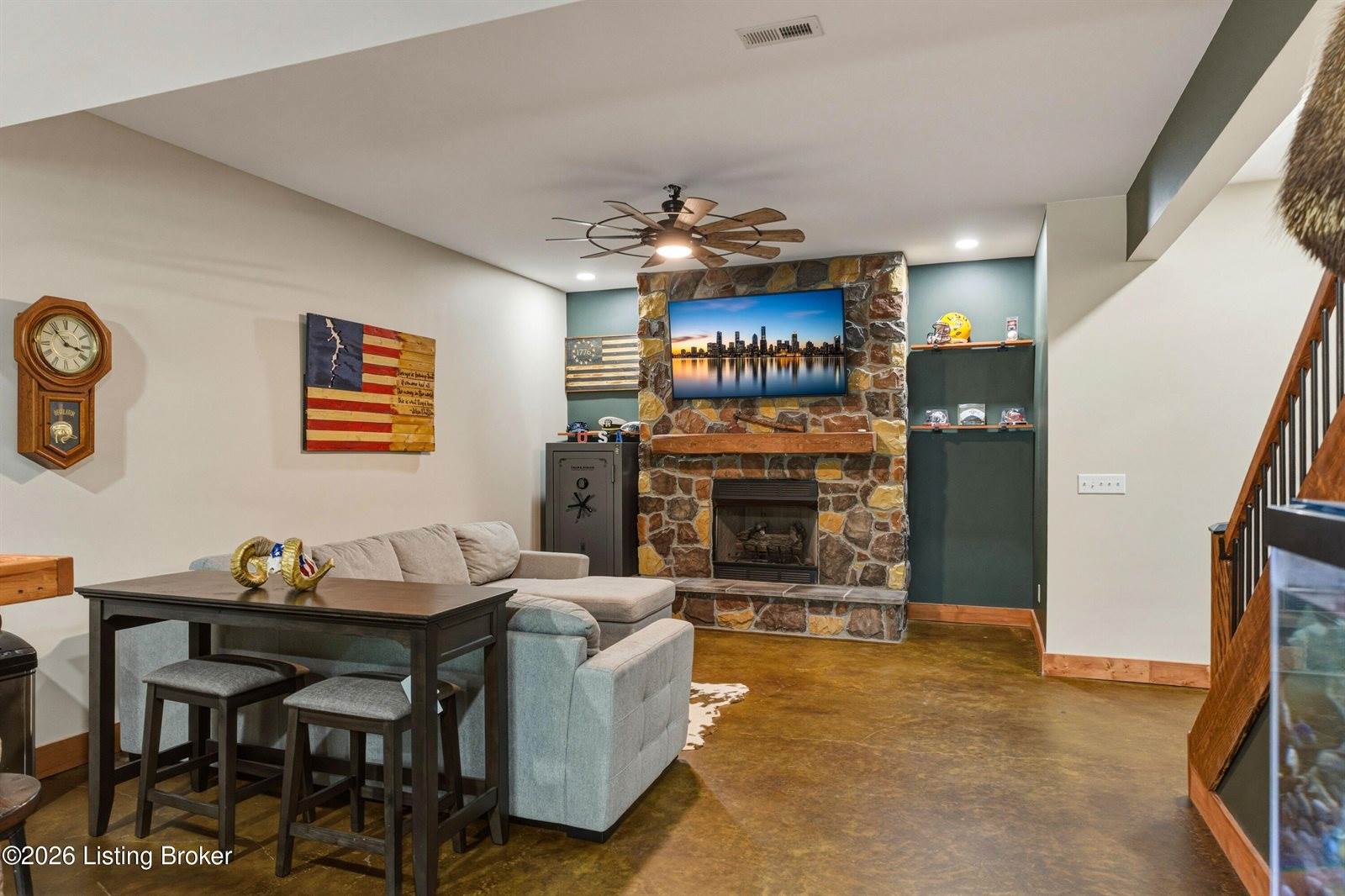 432 Long Needle Rd, Brandenburg, KY 40108