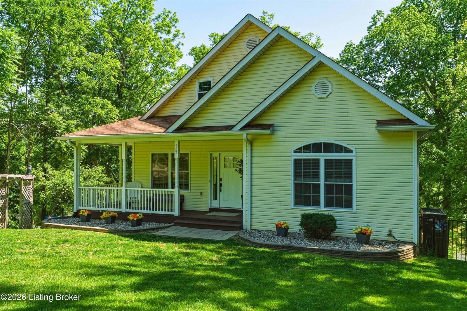 432 Long Needle Rd, Brandenburg, KY 40108