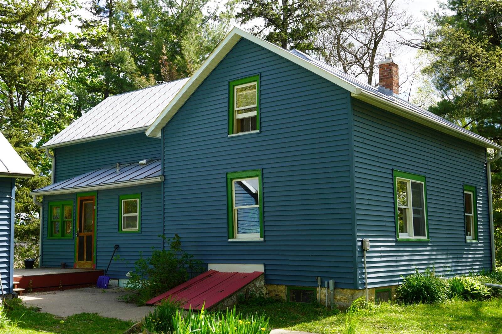 S2906 Nustad Rd, Viroqua, WI 54667