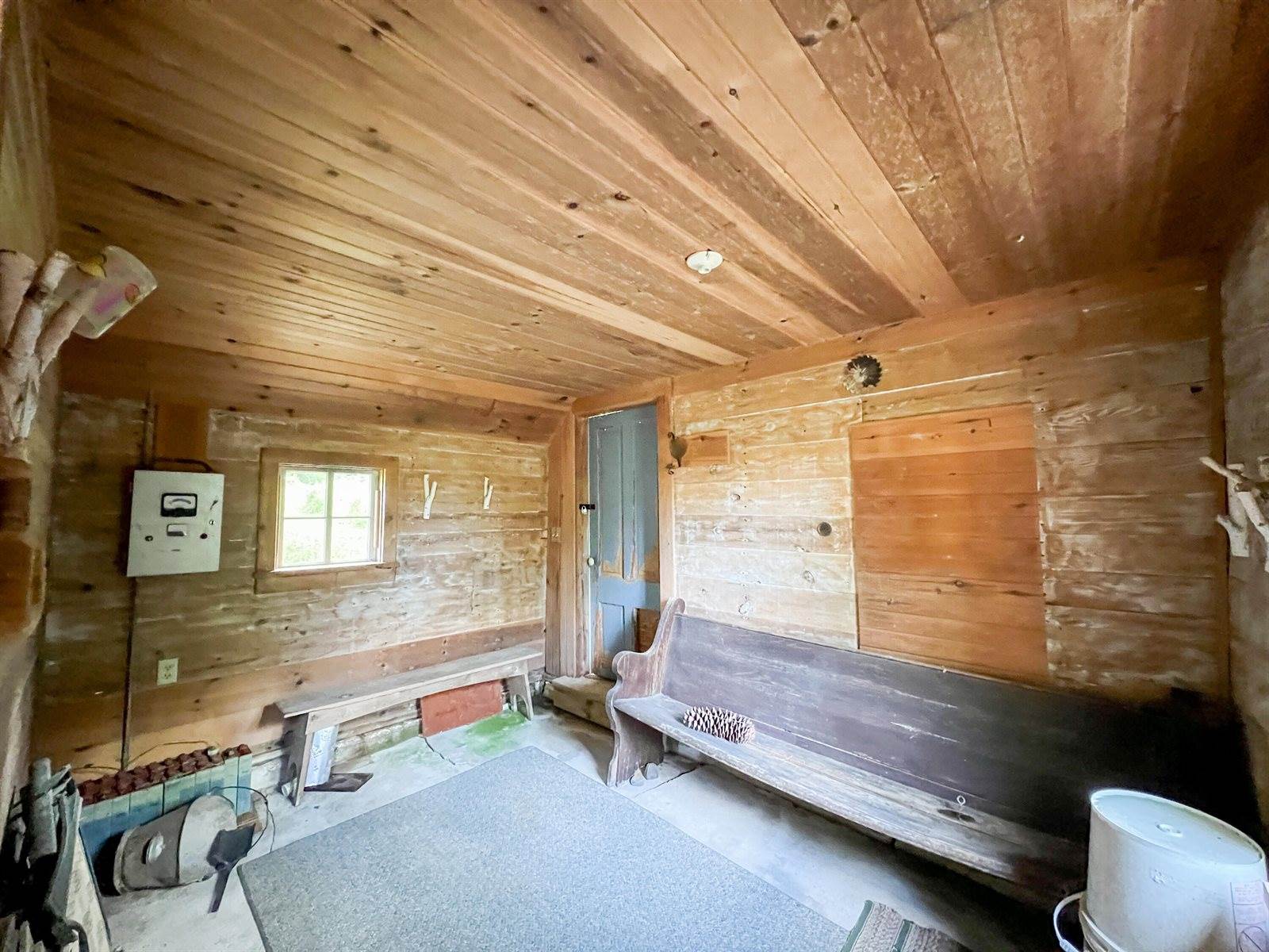 S2906 Nustad Rd, Viroqua, WI 54667