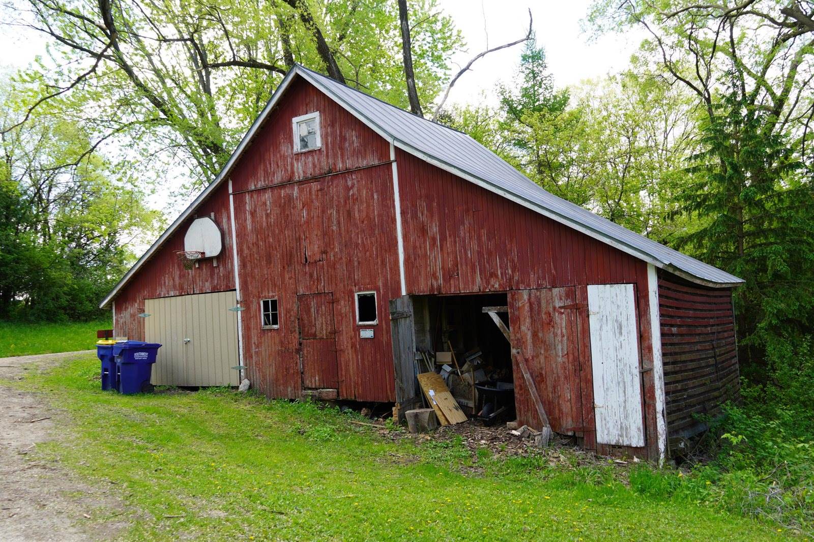 S2906 Nustad Rd, Viroqua, WI 54667
