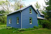 S2906 Nustad Rd, Viroqua, WI 54667