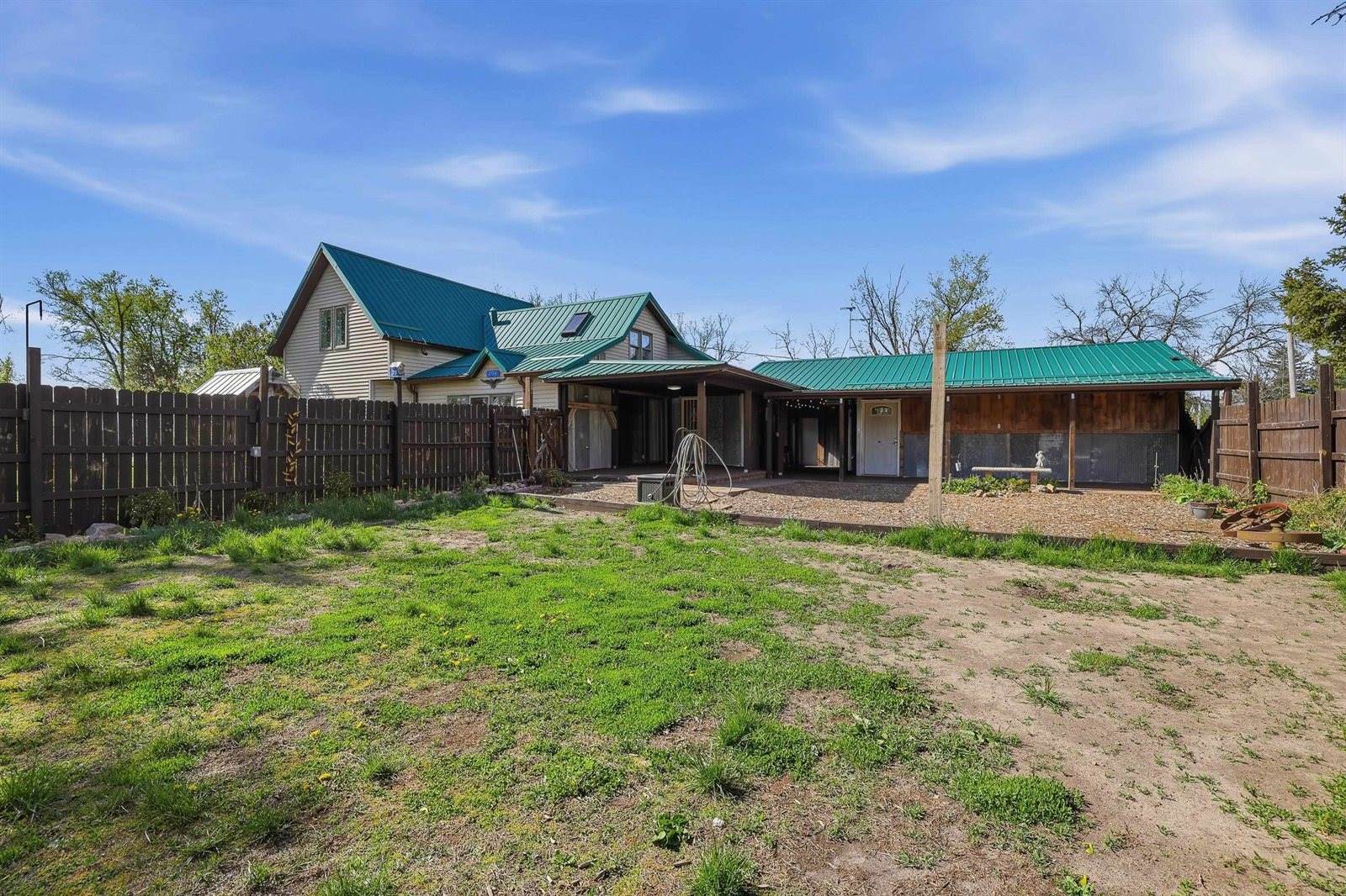 1194 County Road D, Almond, WI 54909