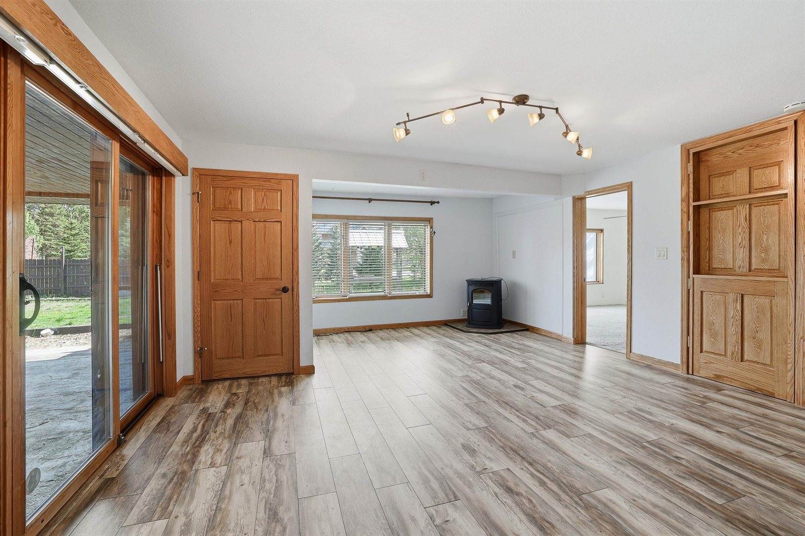 1194 County Road D, Almond, WI 54909