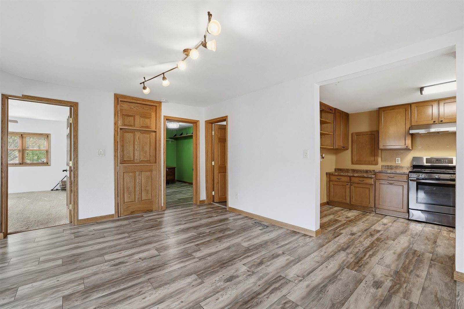 1194 County Road D, Almond, WI 54909