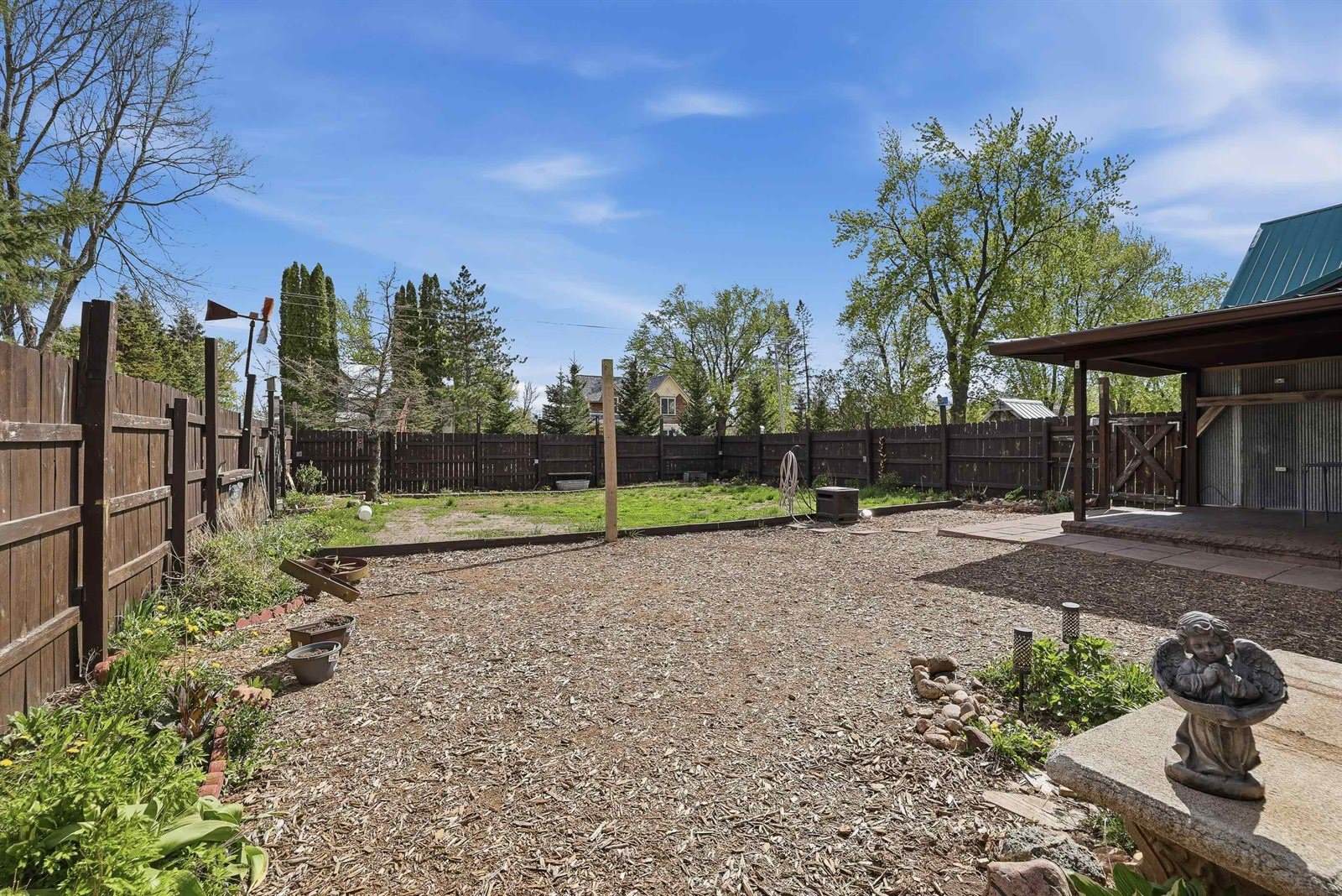 1194 County Road D, Almond, WI 54909