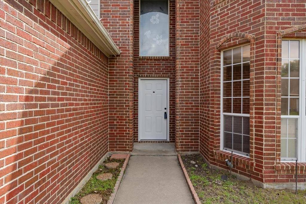 4805 Parkmount Drive, Fort Worth, TX 76137