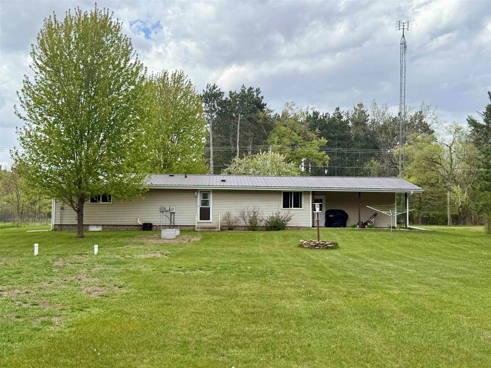 W13071 W Bighorn Avenue, Hancock, WI 54943