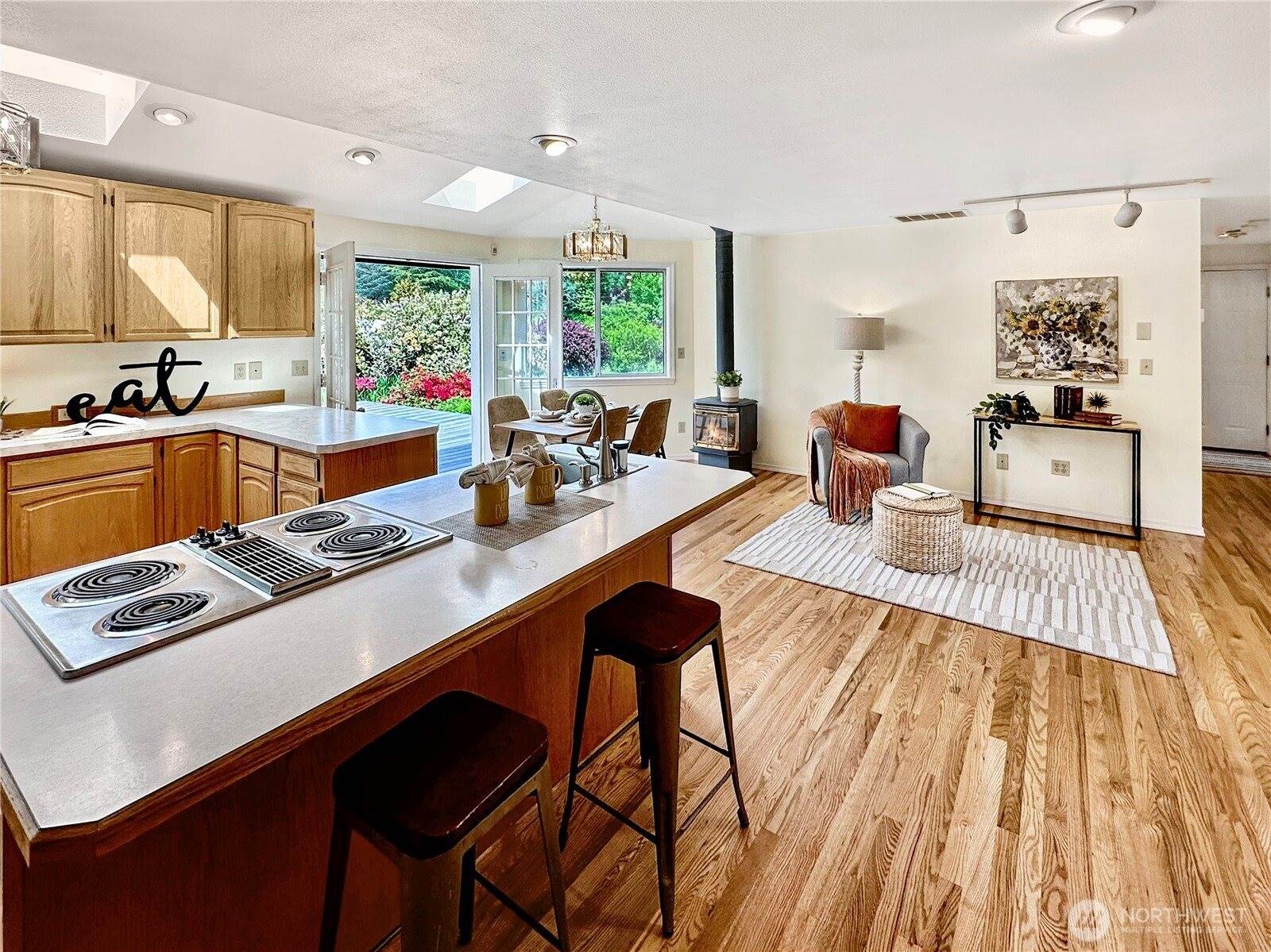 2402 36th Avenue NE, Olympia, WA 98506