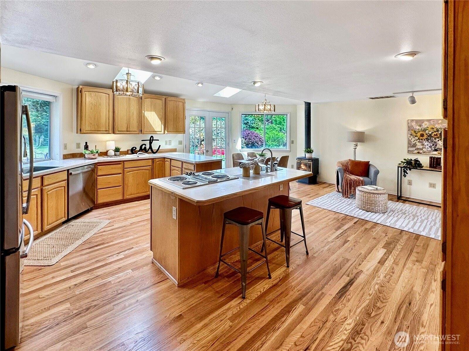 2402 36th Avenue NE, Olympia, WA 98506