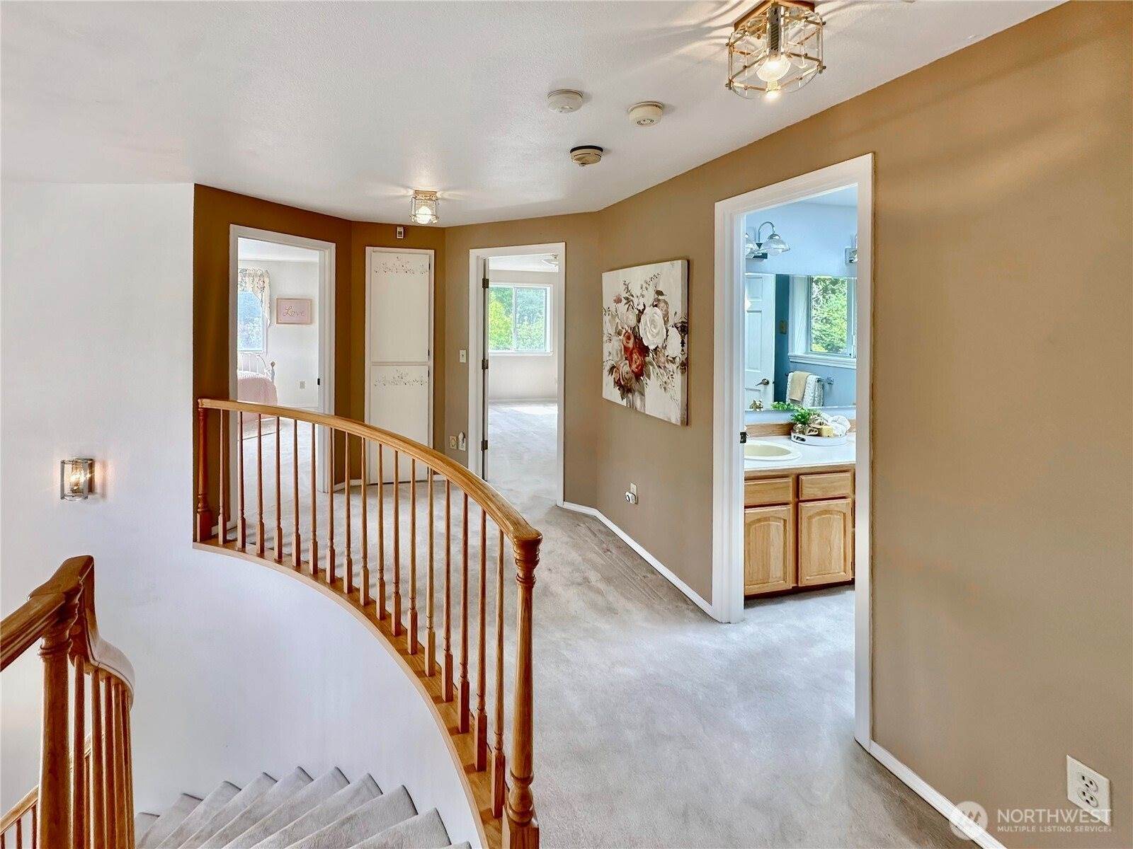2402 36th Avenue NE, Olympia, WA 98506